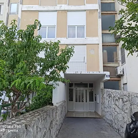 With Wifi - 14921 Apartment